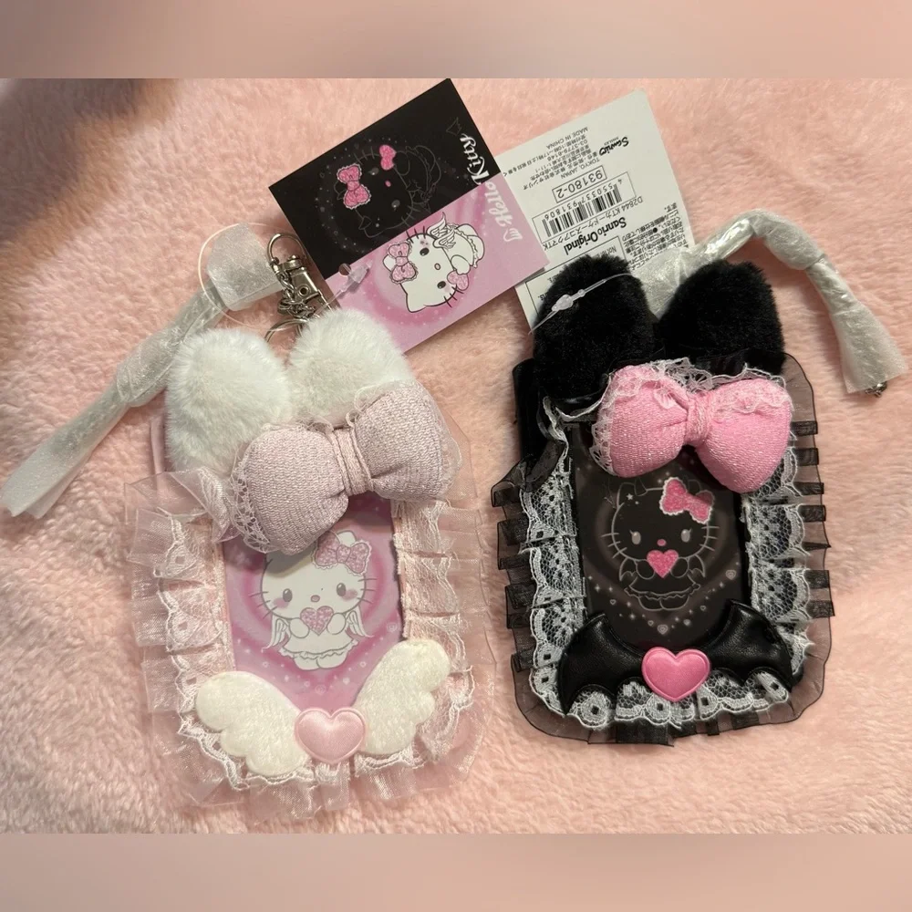 🆕 Hello Kitty Authentic Card/Picture Holder Set - Picture 1 of 2